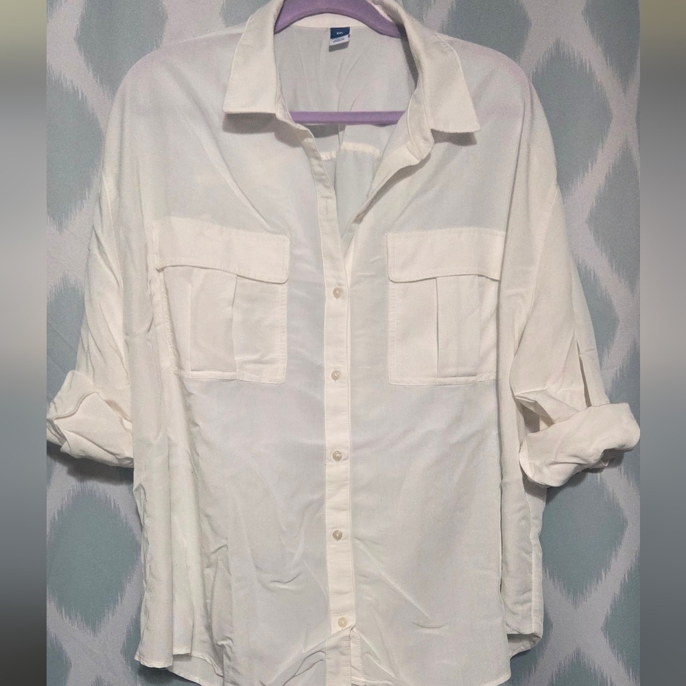 Old Navy White Casual Button-Down Shirt